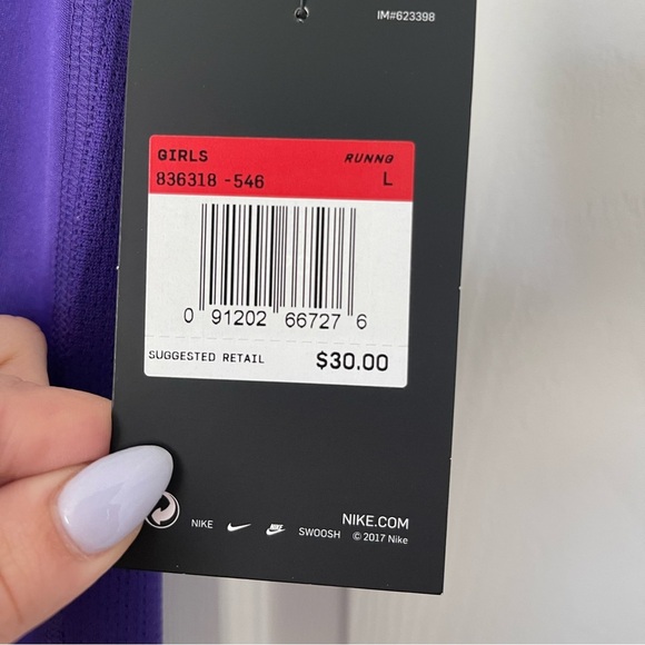 Nike Dry Fit Tank Top - Picture 2 of 4